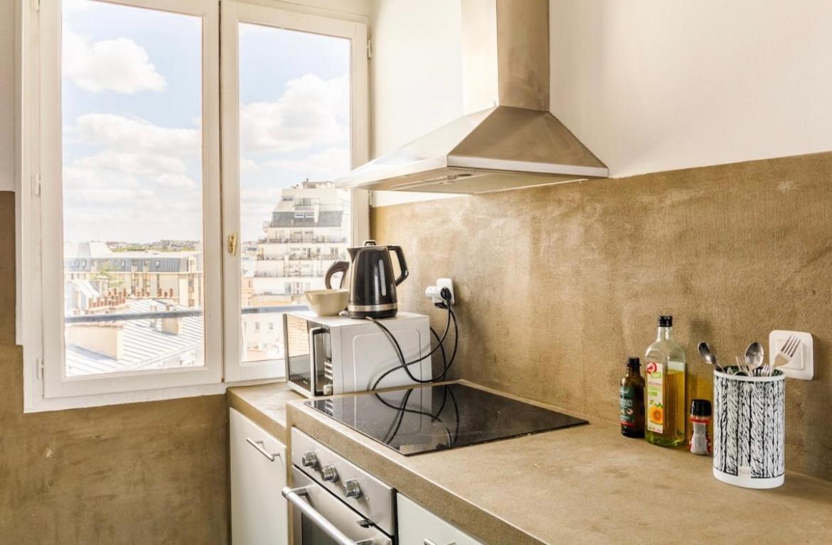 Beautiful Apartment With A View Of Eiffel Tower In Center Paris Dış mekan fotoğraf